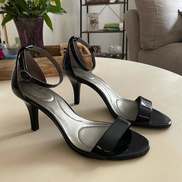 Bandolino sandal - Picture 1 of 4